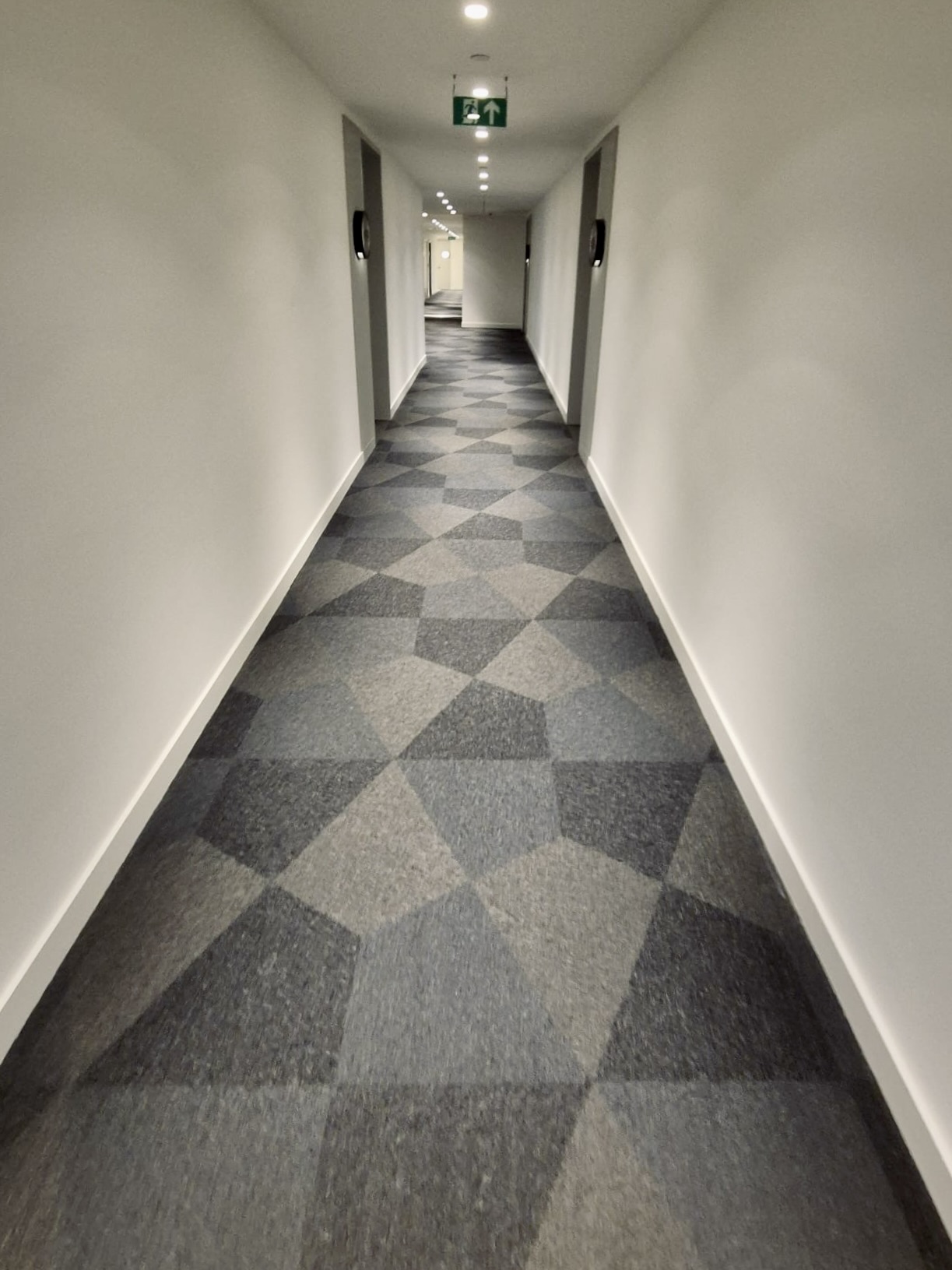 One Clapham Junction, London — image 4